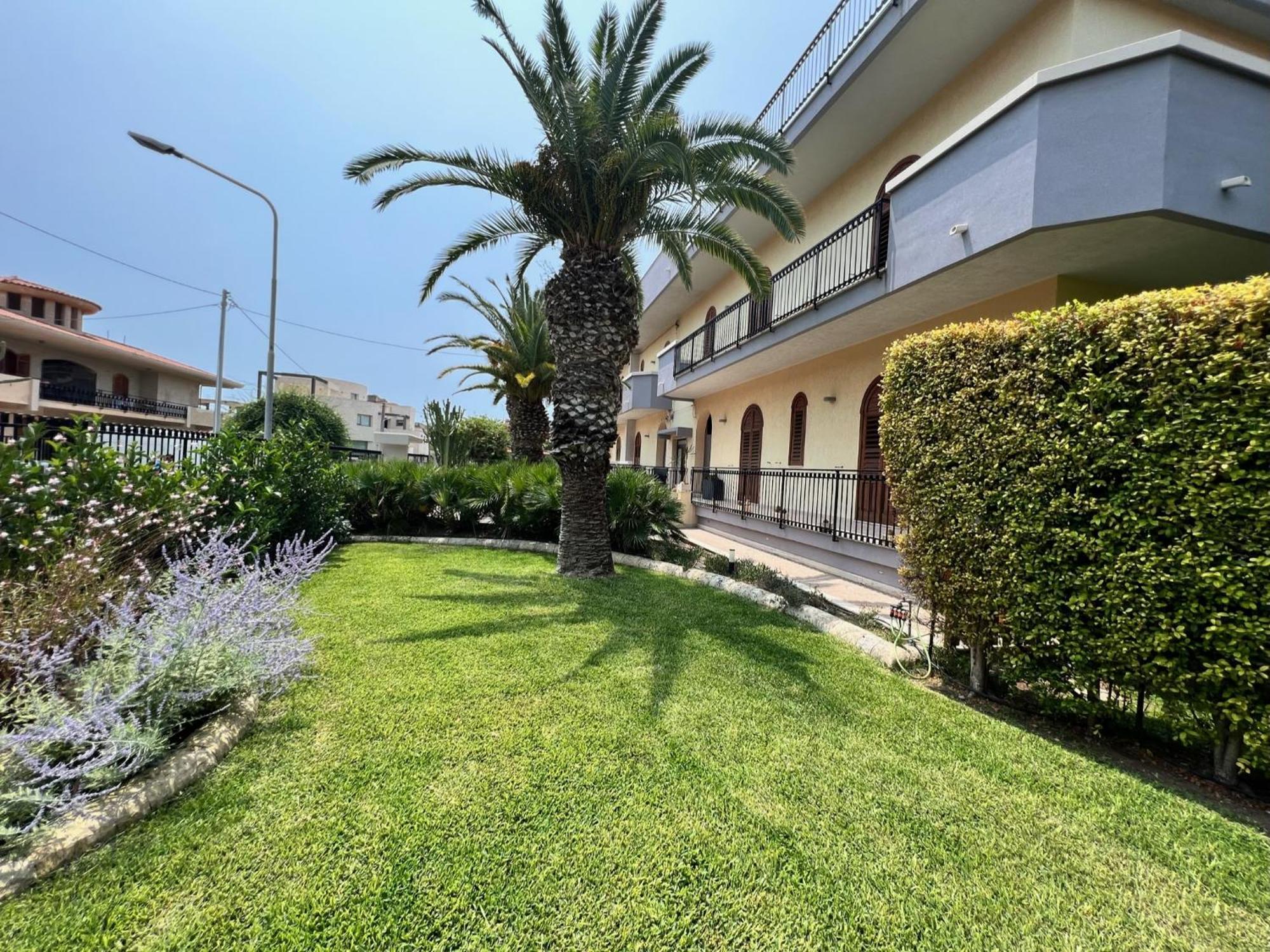 Rocamar Appartement Avola Buitenkant foto